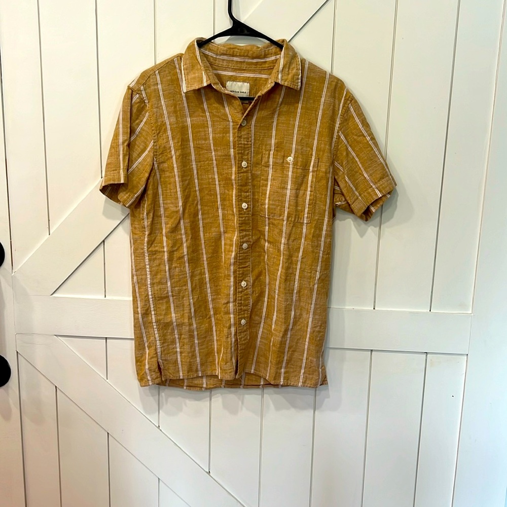 American Eagle  men’s short sleeve shirt size small